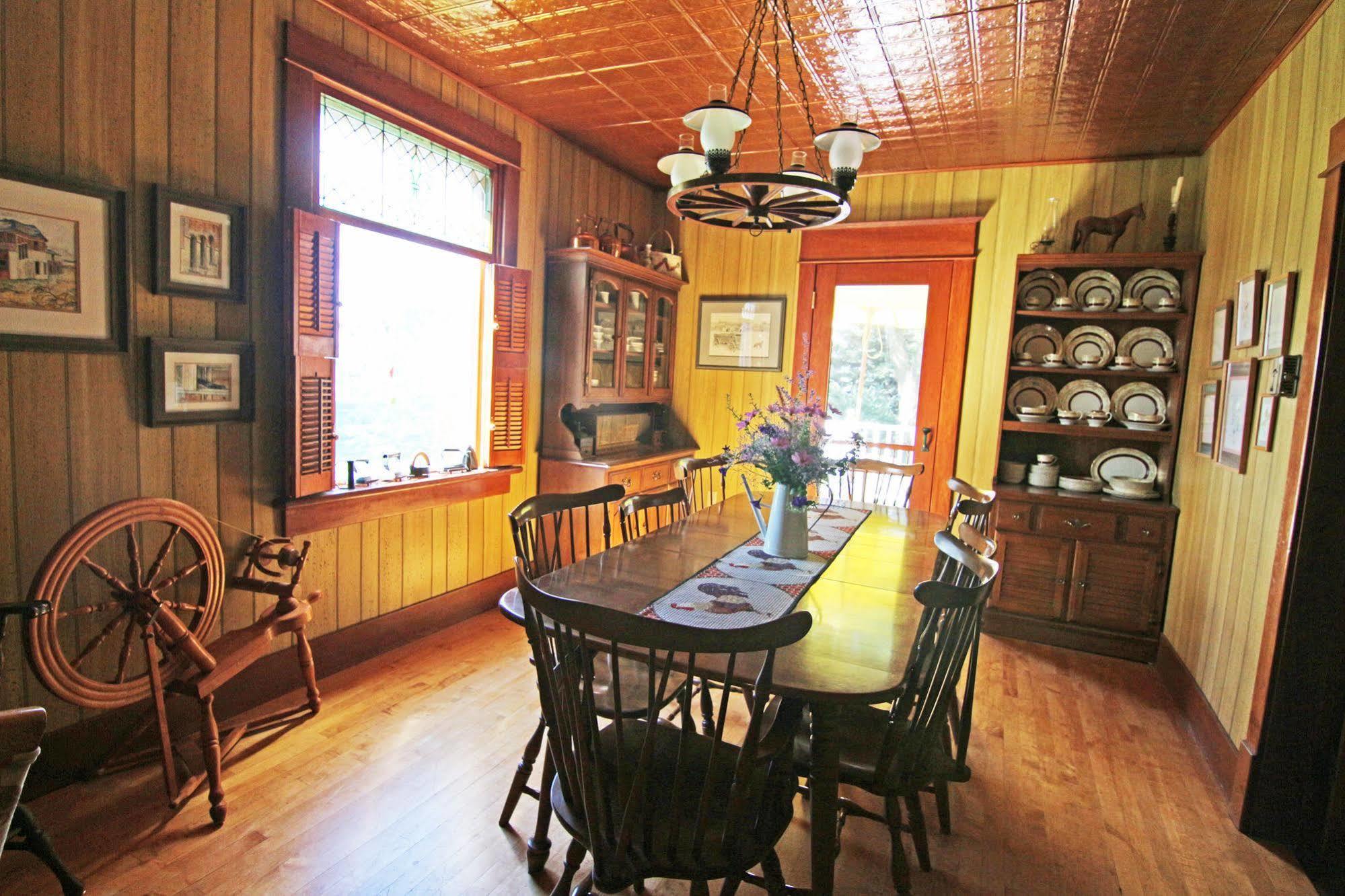 Fairmount Bed & Breakfast Basswood Экстерьер фото
